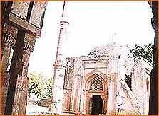Lat-Ki Masjid Lat-Ki Masjid
