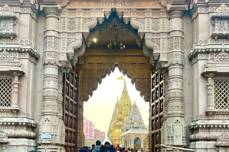 Kashi Vishwanath Temple
