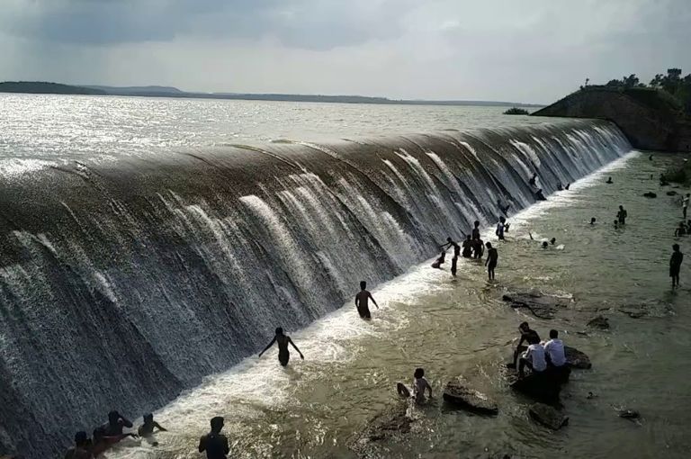 Makardhokda Dam
