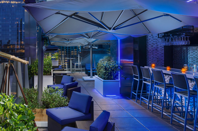Must Go To 93 Bar Rooftop In Midtown Manhattan On Christmas 2022 at NYC