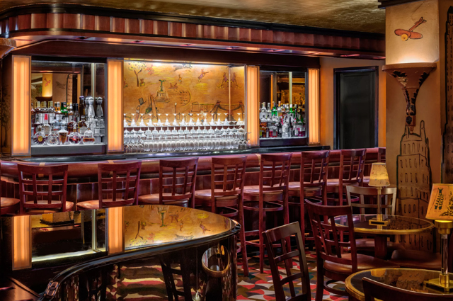 Relish The Taste Of Bemelmans Bar In The Hotel Carlyle In Christmas 2022 at NYC