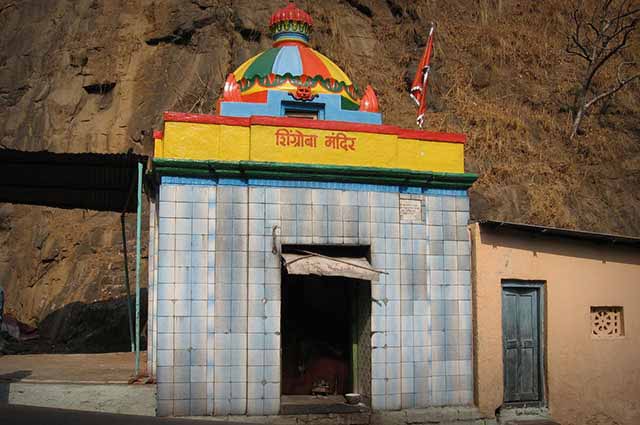 Shingroba Temple is well known temple in Khandala