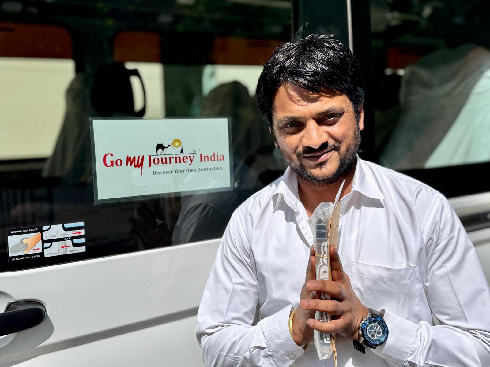 PRIVATE CAR & DRIVER