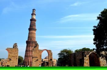 Qutub Minar - Delhi