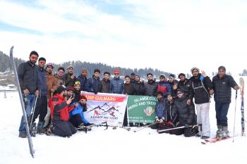 islamia college ski course with kashmir ski tours