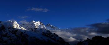 Kanchendzonga  mountain peak