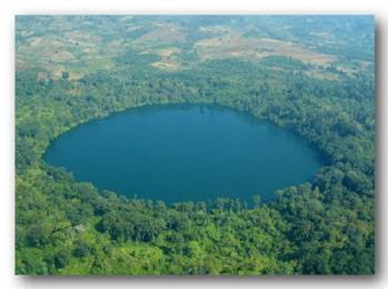 Laom volcanic lake