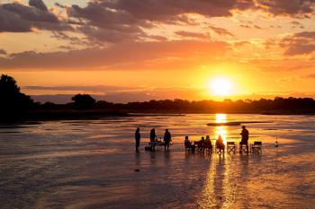 Sundowner in Kapamba River