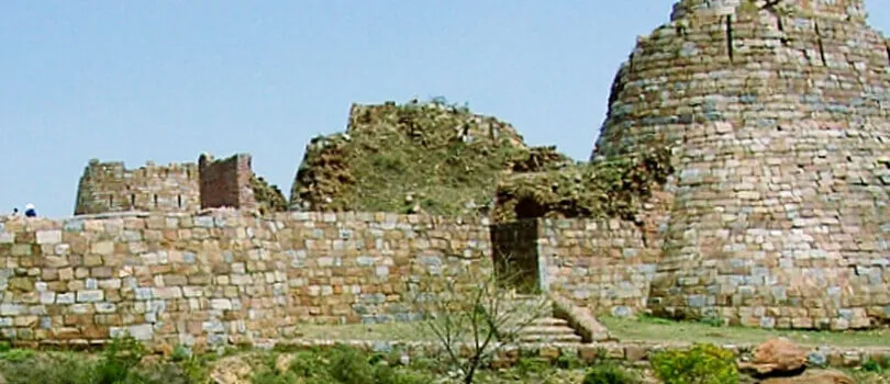 Top Tourist Places To Visit in Delhi