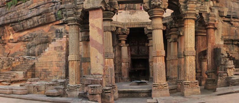 Top Tourist Places To Visit in UP East