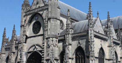 Bordeaux Travel Guide