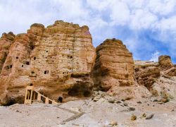 Luri Cave in Charang