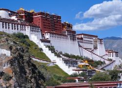 Passang Lhama Monastery in Nyalam