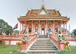 Wat Phnom in Stung Treng
