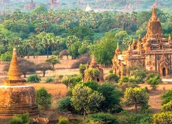 Manuha Temple in Bagan