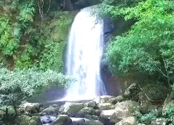 Nam Kat Waterfall in Muang Xay