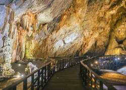 Tham Chang Cave in Vang Vieng