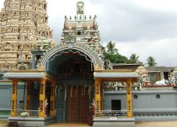 Sri Muthumariamman Temple in Jaffna