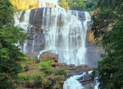 Rathna Ella Falls in Badulla