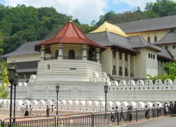 Temple of the Tooth (Sri Dalada Maligawa) in Kandy
