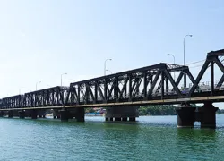 Kallady Bridge in Batticaloa