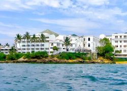 Lavinia Lighthouse in Mount Lavinia