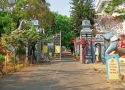 Samadhi Shrine in Puttaparthi