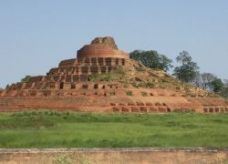 Kesariya Buddha Stupa in Champaran