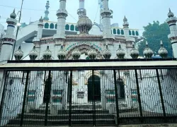 Darbar Masjid in Siwan