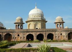 Sheikh Chilli's Tomb in Kurukshetra
