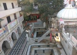 Sulphur Springs in Sohna