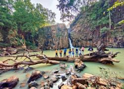 Mercury Falls in Mainpat