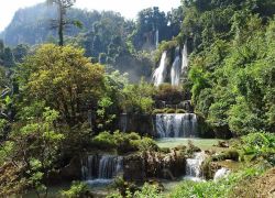 Tee Lor Su Waterfall in Tak