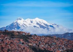 Illimani in La Paz