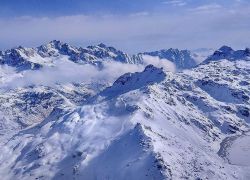 Apharwat Peak in Gulmarg