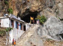 Shiv Khori Cave Temple in Jammu & Kashmir
