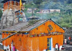 Triyuginarayan Temple in Rudraprayag