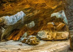 Naida Caves