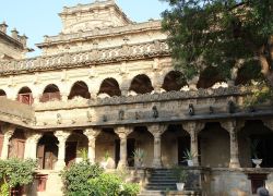 Naulakha Palace