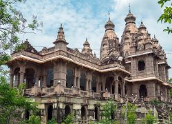 Naulakha Mandir in Deogarh