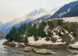 Baltal Valley in Baltal