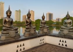 Gangaramaya (Vihara) Buddhist Temple