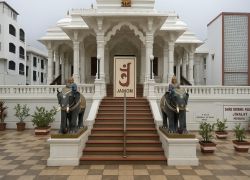 Mombasa Jain Temple - Kenya Honeymoon Package 7 Night - 8 Days - 7 Nights / 8 Days covering Mombasa - Nairobi - Nakuru
