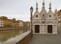 Santa Maria della Spina, Pisa Santa Maria della Spina, Pisa - Places to visit in Pisa, Italy