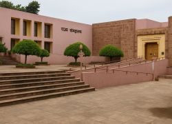 Bhopal State Museum - Places to visit in Bhopal