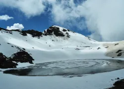 Bhrigu Lake