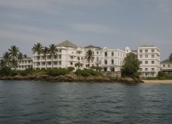Lavinia Lighthouse in Mount Lavinia