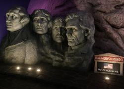 Dreamland Wax Museum in Iguassu Falls