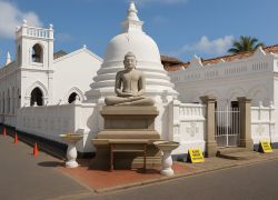 Sri Sudharmalaya Temple in Kalutara