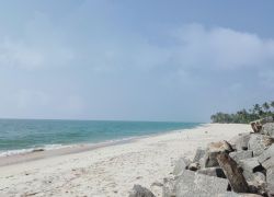 Thumpoly Beach, Alappuzha - Places to visit in Alappuzha